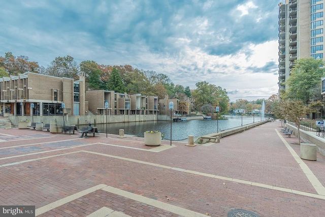 1604 WASHINGTON PLZ N, Reston, VA 20190