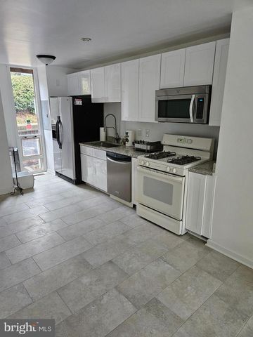 1604 WASHINGTON PLZ N, Reston, VA 20190