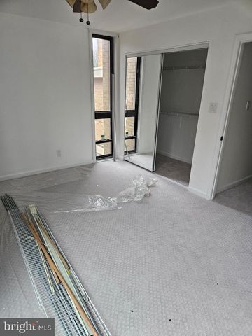 1604 WASHINGTON PLZ N, Reston, VA 20190