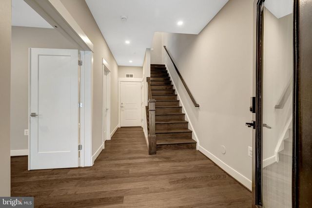 1888 EASTERLY RD, Reston, VA 20190
