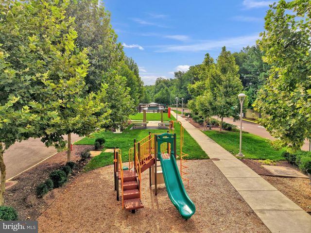 1888 EASTERLY RD, Reston, VA 20190