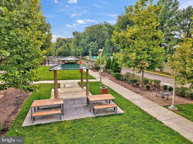 1888 EASTERLY RD, Reston, VA 20190