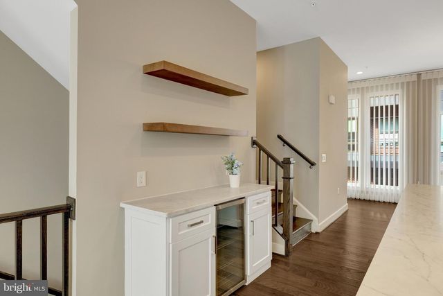 1888 EASTERLY RD, Reston, VA 20190