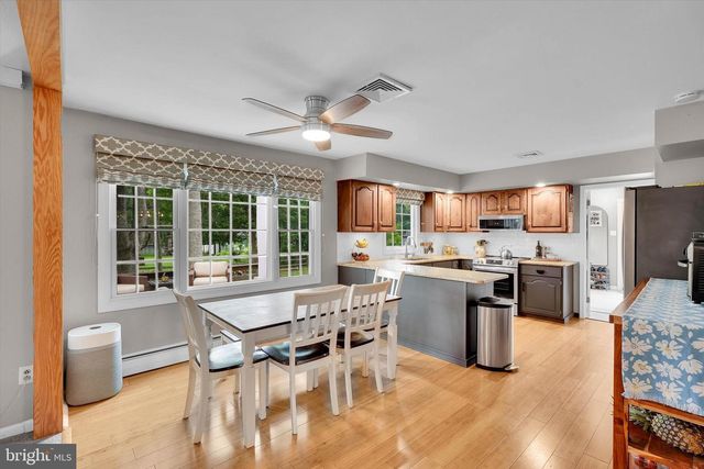 755 GORDON DR, Yardley, PA 19067
