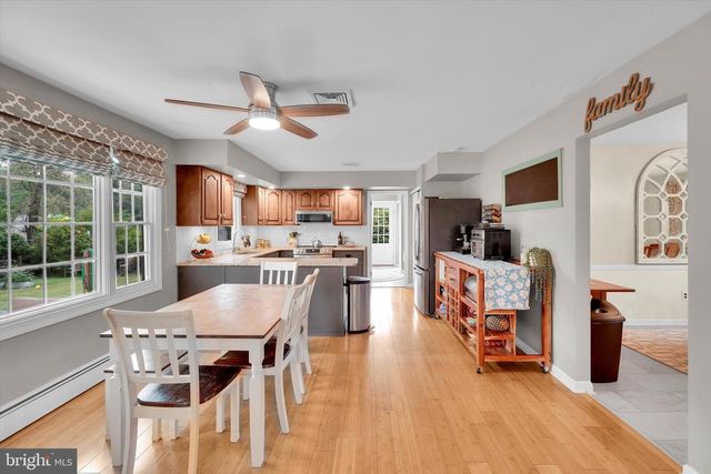 755 GORDON DR, Yardley, PA 19067