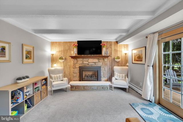 755 GORDON DR, Yardley, PA 19067