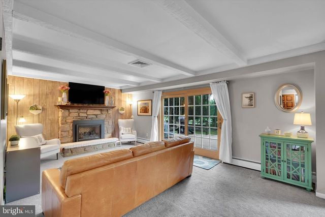 755 GORDON DR, Yardley, PA 19067