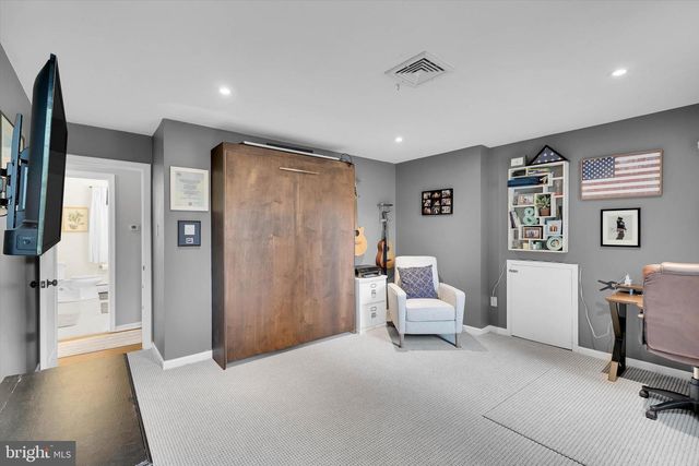 755 GORDON DR, Yardley, PA 19067
