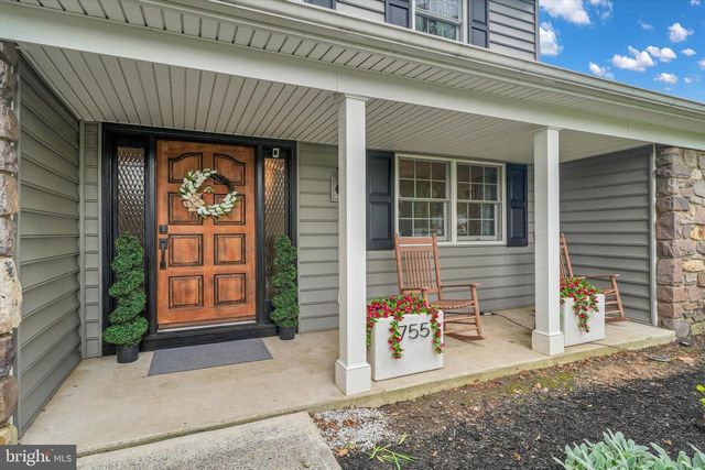 755 GORDON DR, Yardley, PA 19067