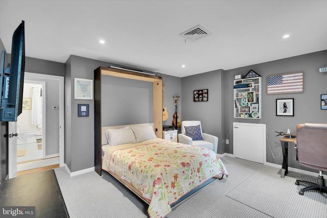 755 GORDON DR, Yardley, PA 19067