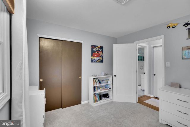 755 GORDON DR, Yardley, PA 19067