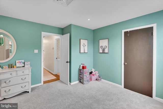 755 GORDON DR, Yardley, PA 19067
