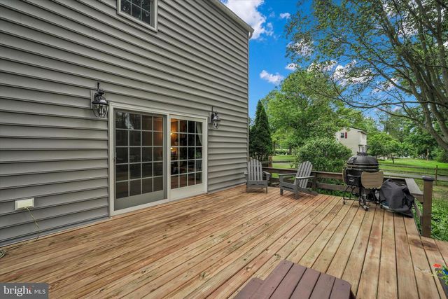 755 GORDON DR, Yardley, PA 19067