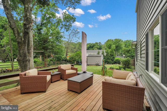 755 GORDON DR, Yardley, PA 19067