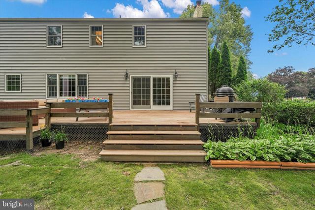 755 GORDON DR, Yardley, PA 19067