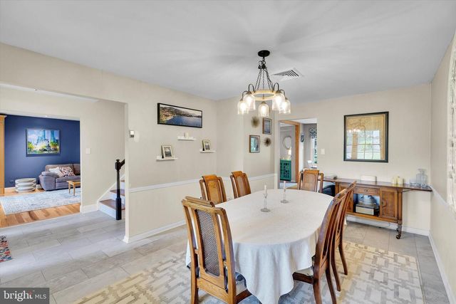 755 GORDON DR, Yardley, PA 19067