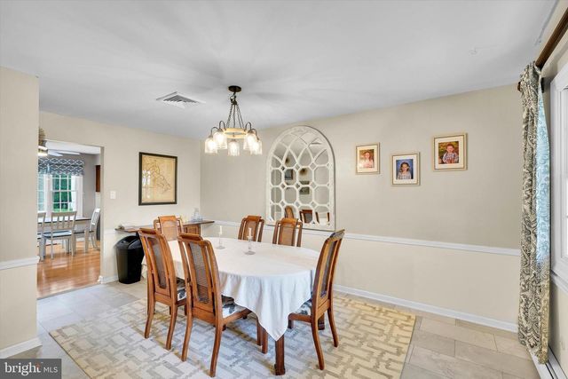 755 GORDON DR, Yardley, PA 19067