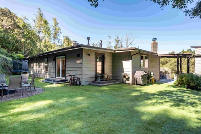 60 Calle De Los Ositos, Carmel Valley, CA 93924