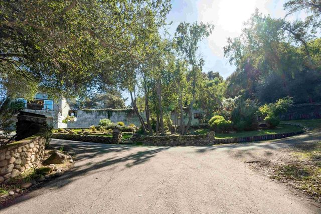 60 Calle De Los Ositos, Carmel Valley, CA 93924