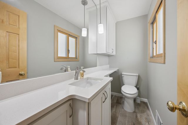 2439 Walnut Avenue, New Brighton, MN 55112