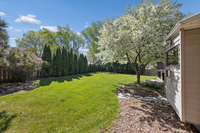 2439 Walnut Avenue, New Brighton, MN 55112