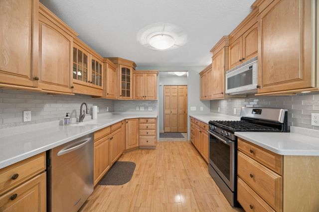 2439 Walnut Avenue, New Brighton, MN 55112