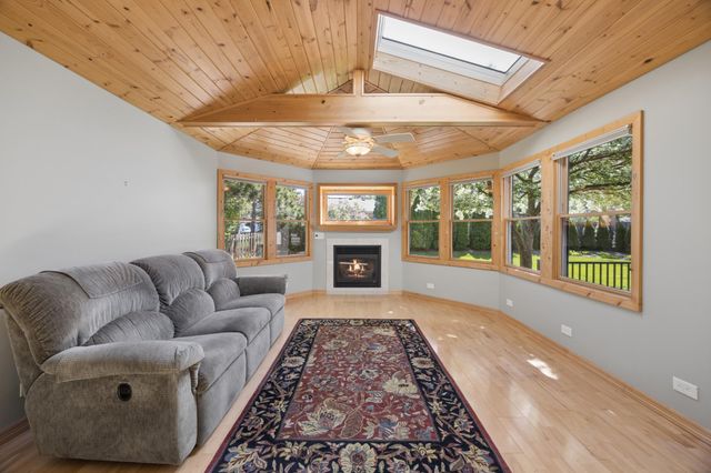 2439 Walnut Avenue, New Brighton, MN 55112