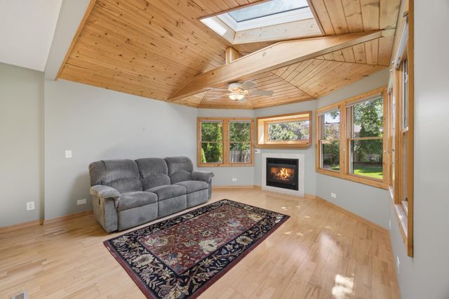 2439 Walnut Avenue, New Brighton, MN 55112
