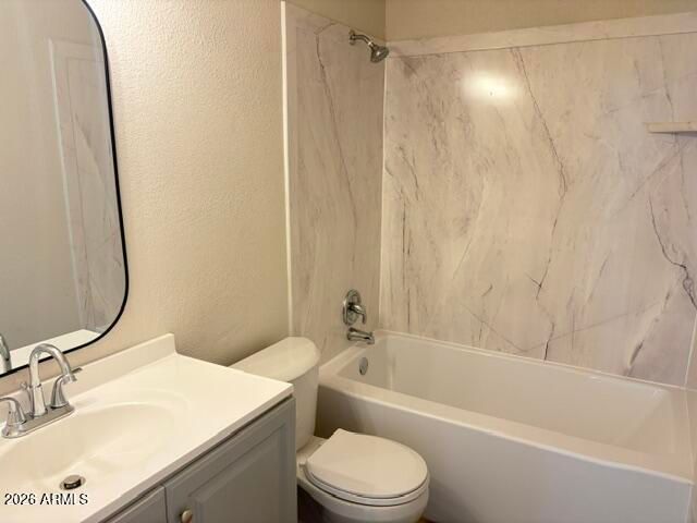 2829 E TRACY Lane 4, Phoenix, AZ 85032