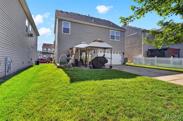 1011 Glengarry Drive, Wentzville, MO 63385