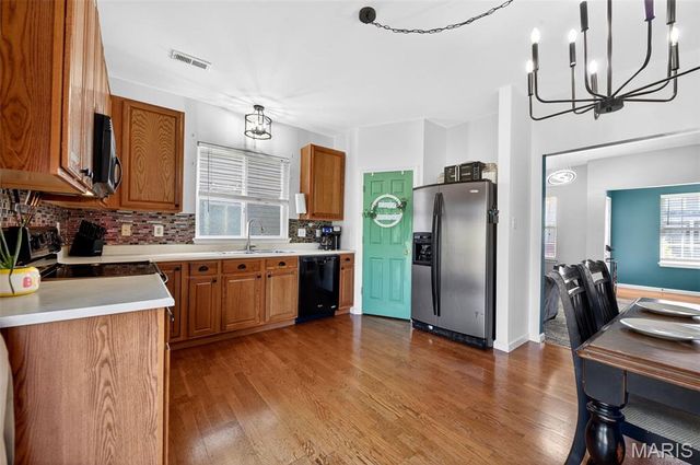 1011 Glengarry Drive, Wentzville, MO 63385