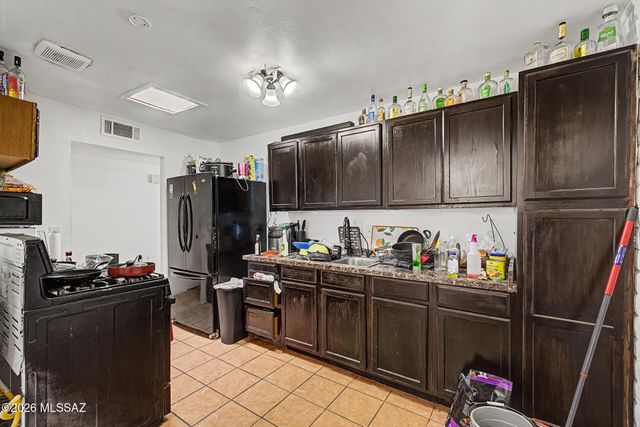 3249 S Capri Circle, Tucson, AZ 85713