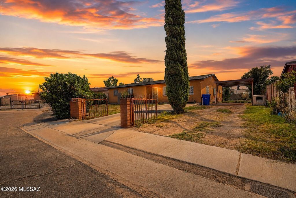 3249 S Capri Circle, Tucson, AZ 85713