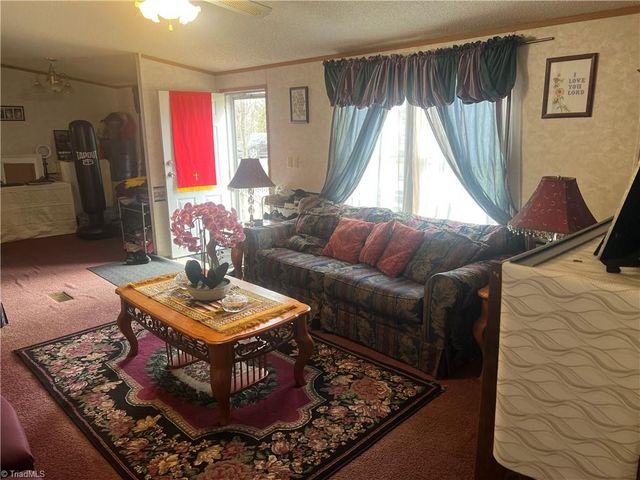 1024 Frans Road, Westfield, NC 27053