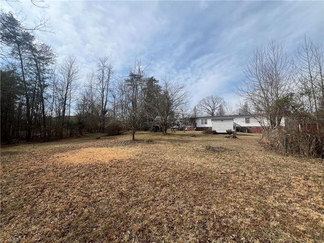 1024 Frans Road, Westfield, NC 27053