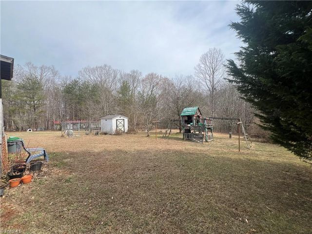 1024 Frans Road, Westfield, NC 27053