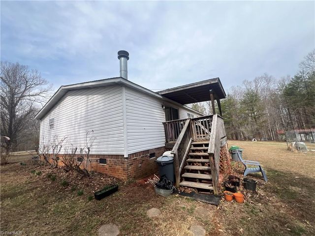 1024 Frans Road, Westfield, NC 27053