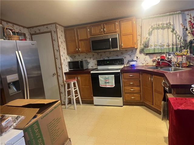 1024 Frans Road, Westfield, NC 27053