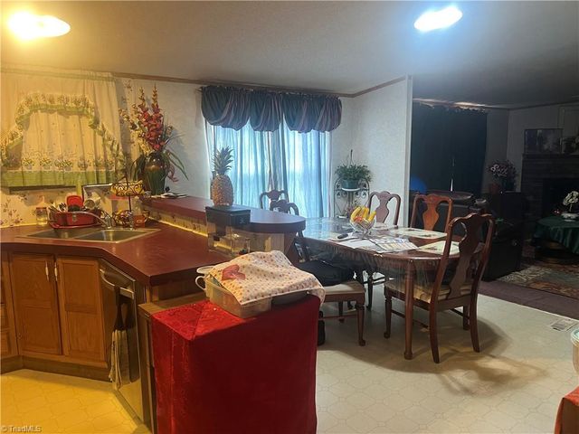 1024 Frans Road, Westfield, NC 27053