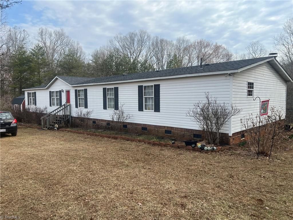 1024 Frans Road, Westfield, NC 27053