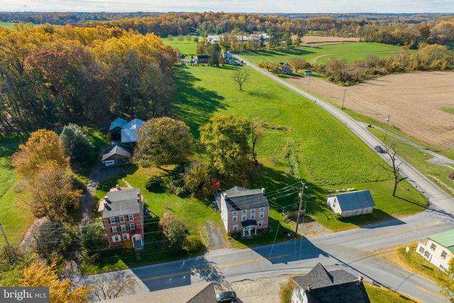 486 W STREET RD, Kennett Square, PA 19348