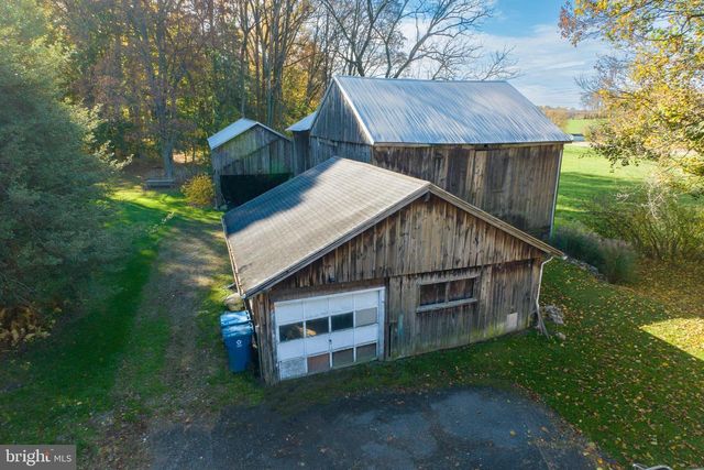 486 W STREET RD, Kennett Square, PA 19348