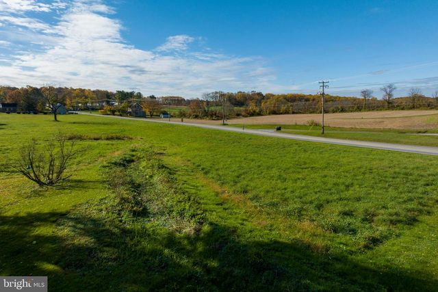 486 W STREET RD, Kennett Square, PA 19348