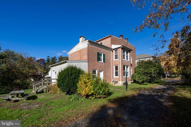 486 W STREET RD, Kennett Square, PA 19348