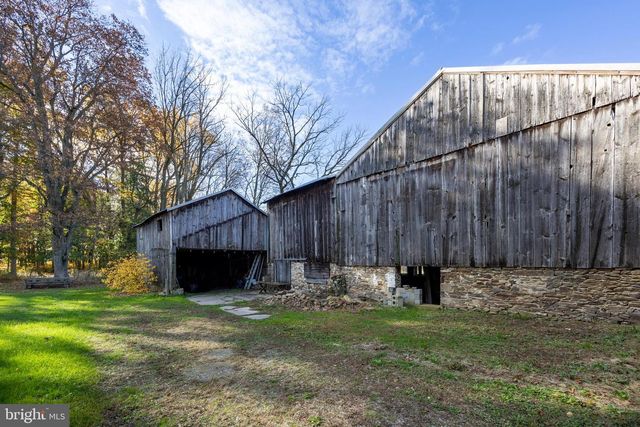 486 W STREET RD, Kennett Square, PA 19348
