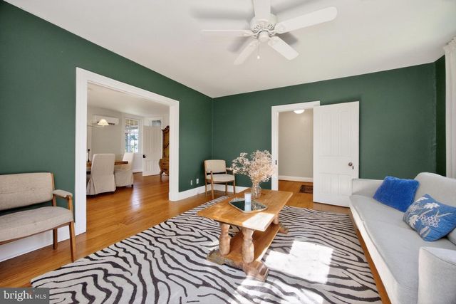 486 W STREET RD, Kennett Square, PA 19348