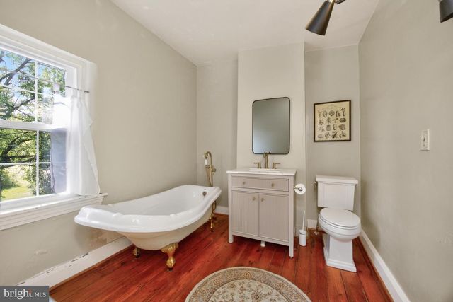 486 W STREET RD, Kennett Square, PA 19348