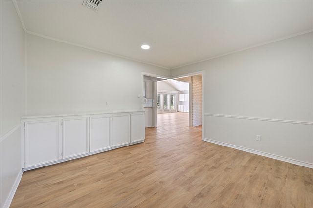 2711 Pinehurst Circle, Bryan, TX 77802