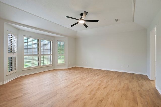 2711 Pinehurst Circle, Bryan, TX 77802