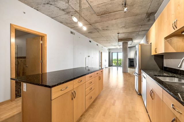 212 N 1st Street 610, Minneapolis, MN 55401